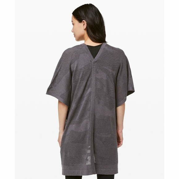 Lululemon Find Your Light Wrap - Picture 5 of 8